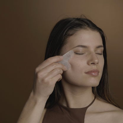 Roller Cuarzo Blanco + Gua Sha